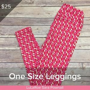 LuLaRoe One Size Leggings w/Heart Pattern